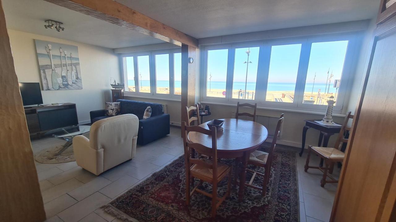 Residence Du Bord De Mer 9 Appartements Avec Une Vraie Vue Mer Le Tréport Exterior photo