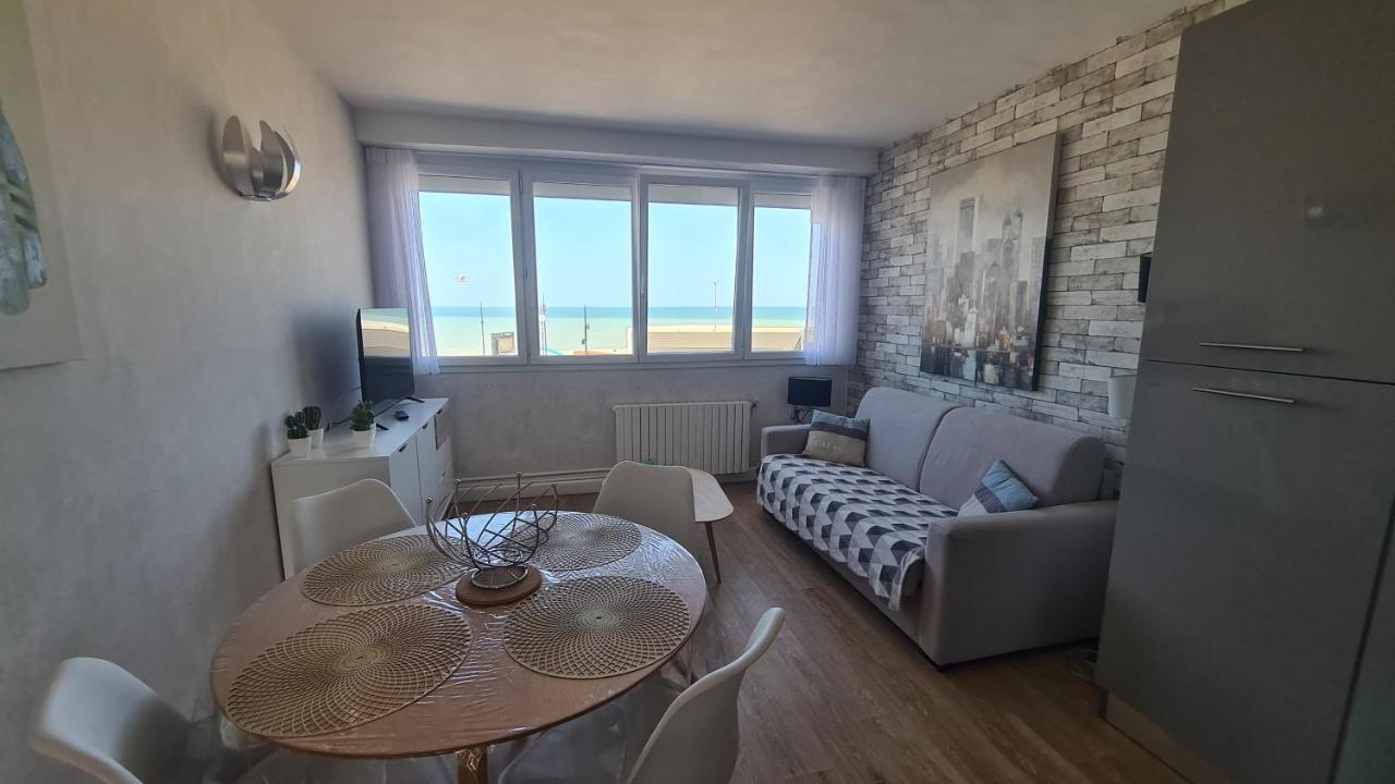 Residence Du Bord De Mer 9 Appartements Avec Une Vraie Vue Mer Le Tréport Exterior photo