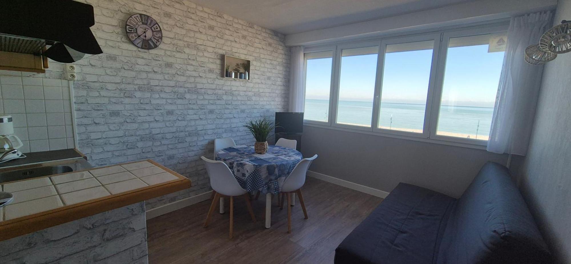 Residence Du Bord De Mer 9 Appartements Avec Une Vraie Vue Mer Le Tréport Exterior photo
