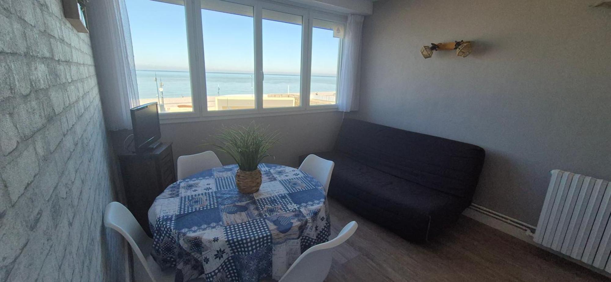 Residence Du Bord De Mer 9 Appartements Avec Une Vraie Vue Mer Le Tréport Exterior photo