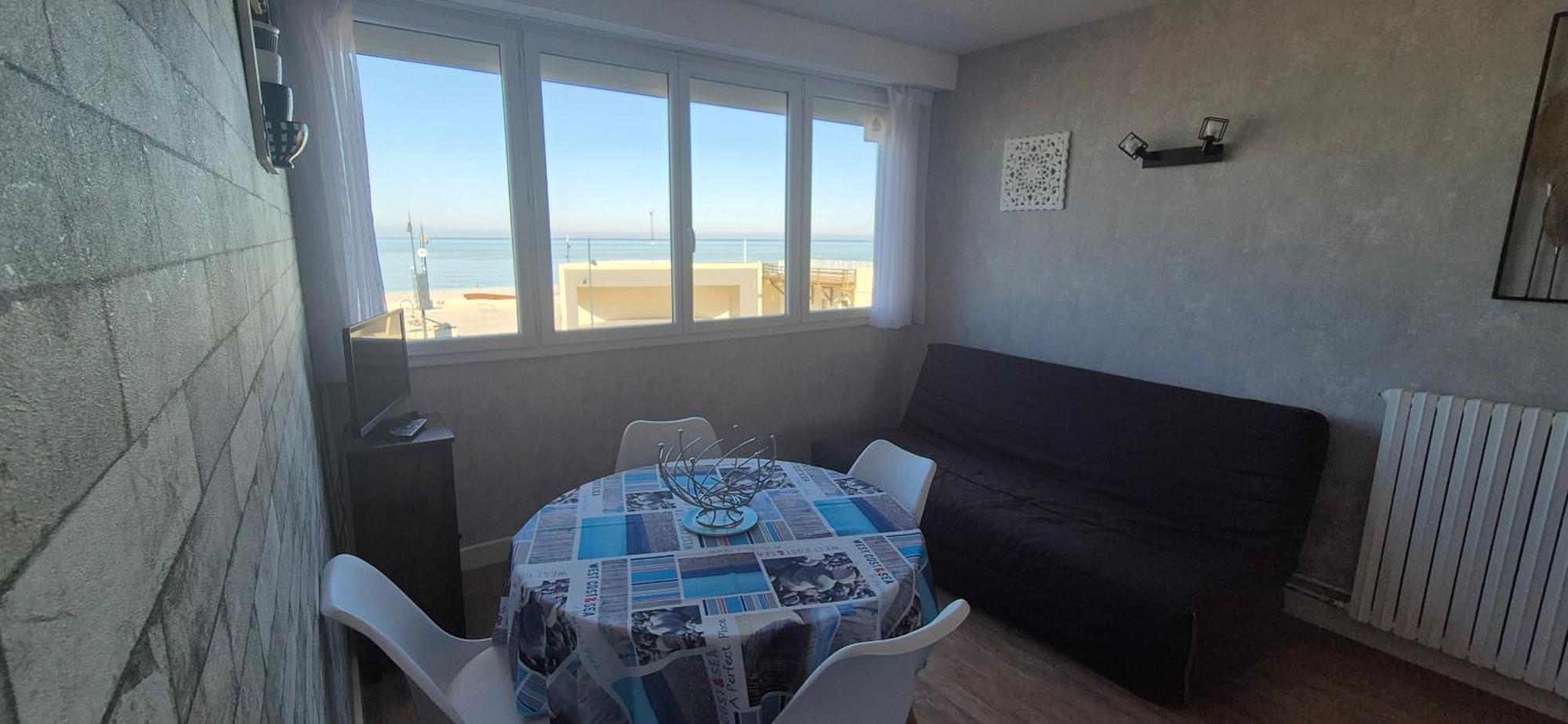 Residence Du Bord De Mer 9 Appartements Avec Une Vraie Vue Mer Le Tréport Exterior photo